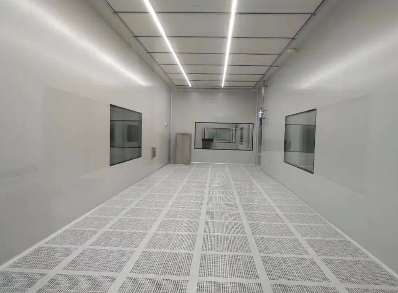 iso class 5 clean room wall.jpg