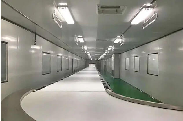 iso class 6 clean room wall