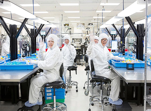 Medical Device Manufacturing  clean room